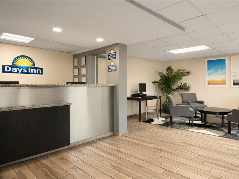 Days Inn By Wyndham Clearwater/Central Exteriér fotografie